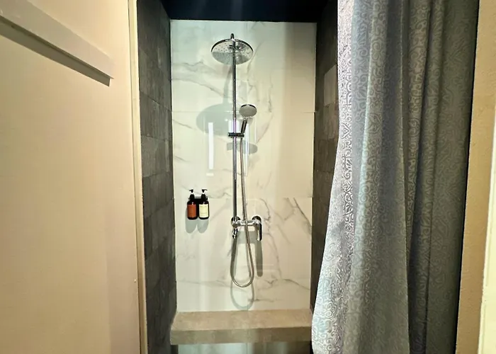 Althia Private Capsule Quarters バドゥン