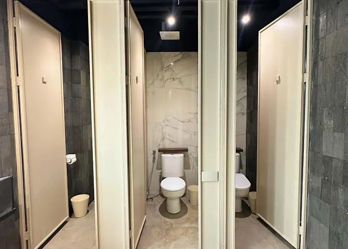 Althia Private Capsule Quarters *